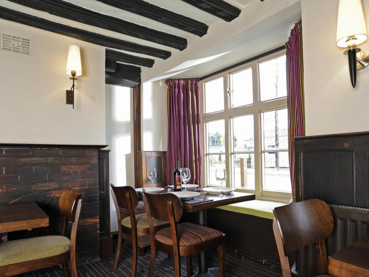 The Red Lion Hotel Whittlesford Bagian luar foto