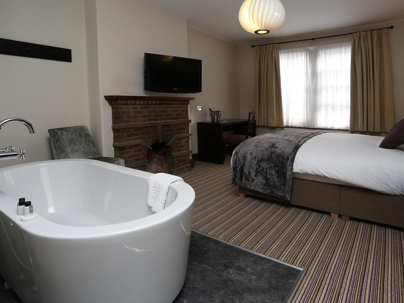The Red Lion Hotel Whittlesford Bagian luar foto