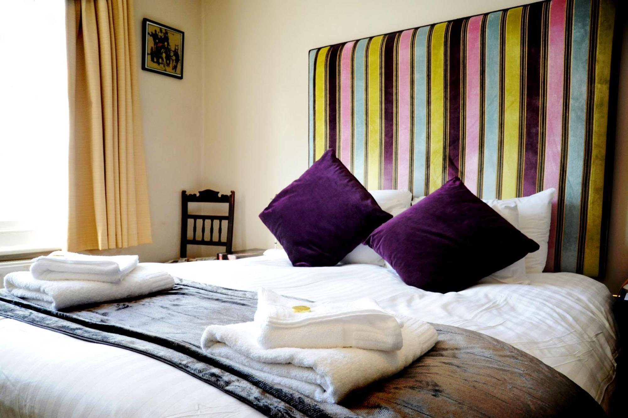 The Red Lion Hotel Whittlesford Bagian luar foto