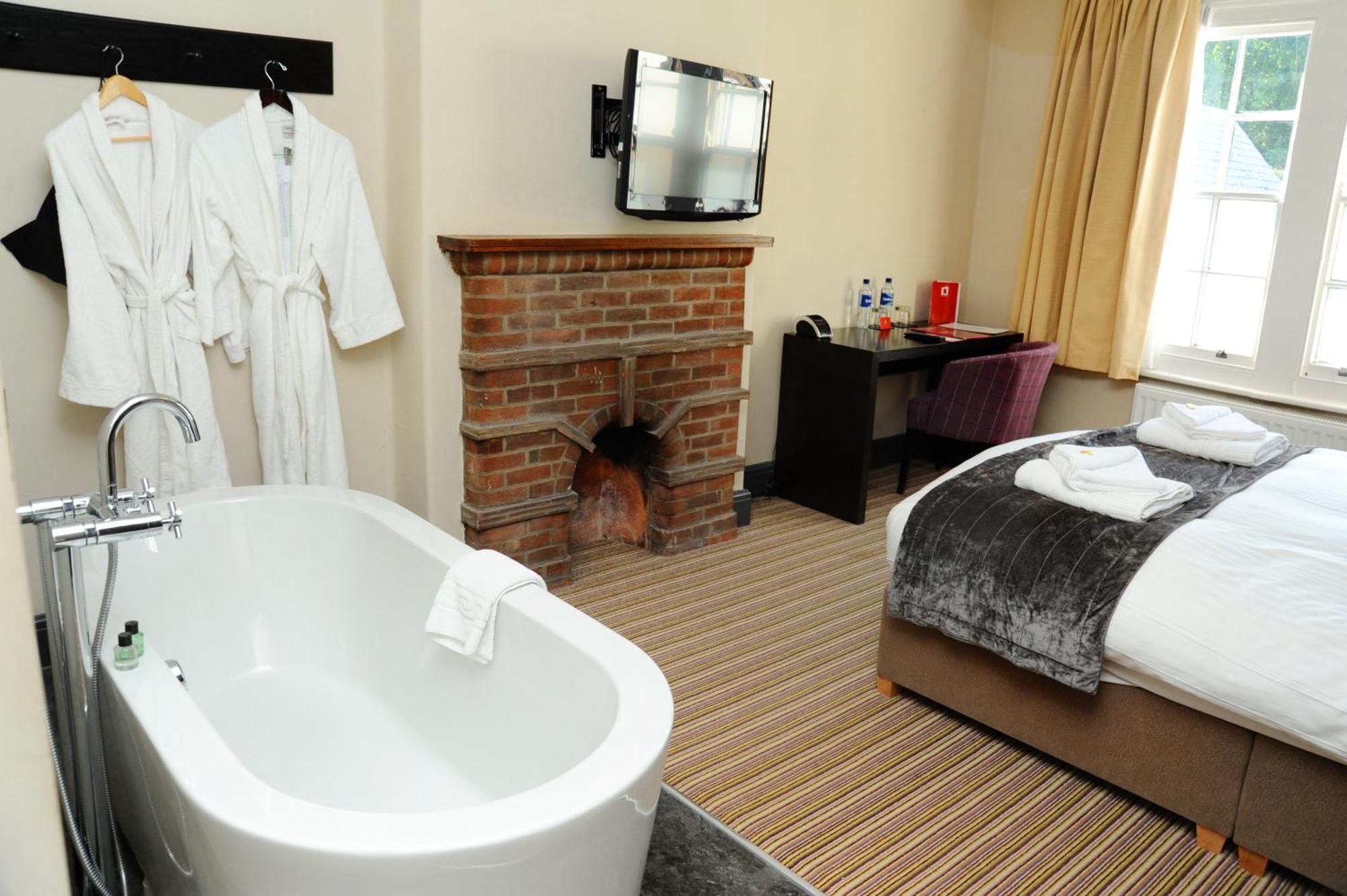 The Red Lion Hotel Whittlesford Bagian luar foto