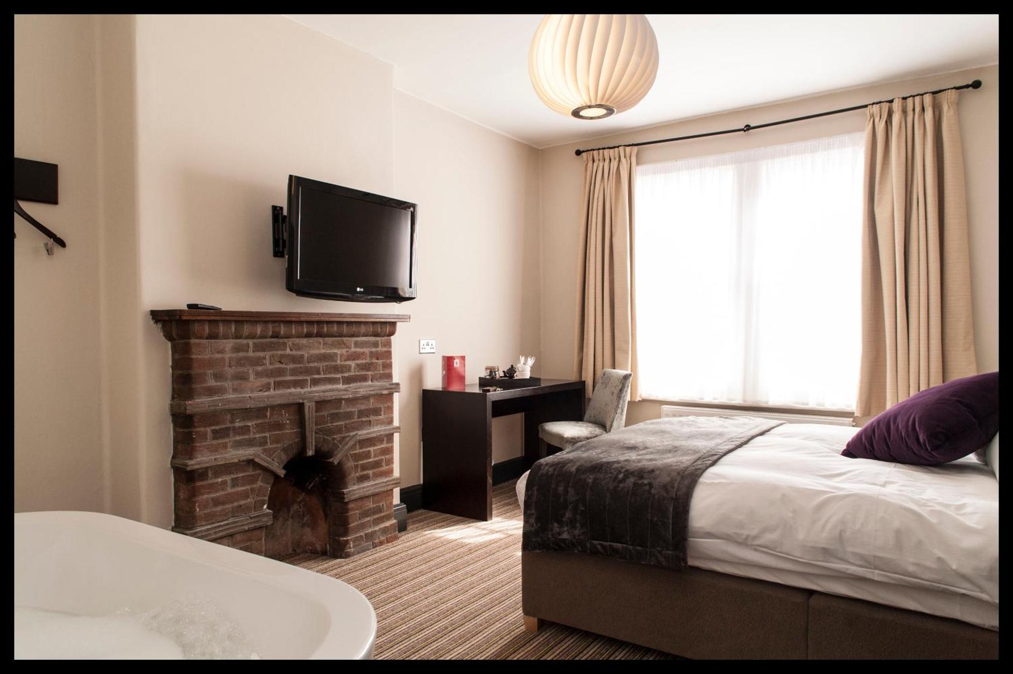 The Red Lion Hotel Whittlesford Bagian luar foto