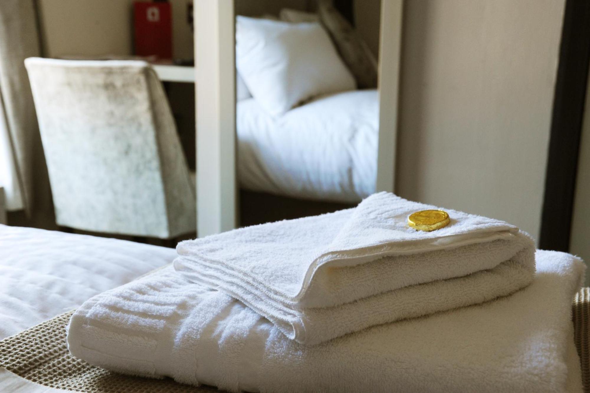 The Red Lion Hotel Whittlesford Bagian luar foto
